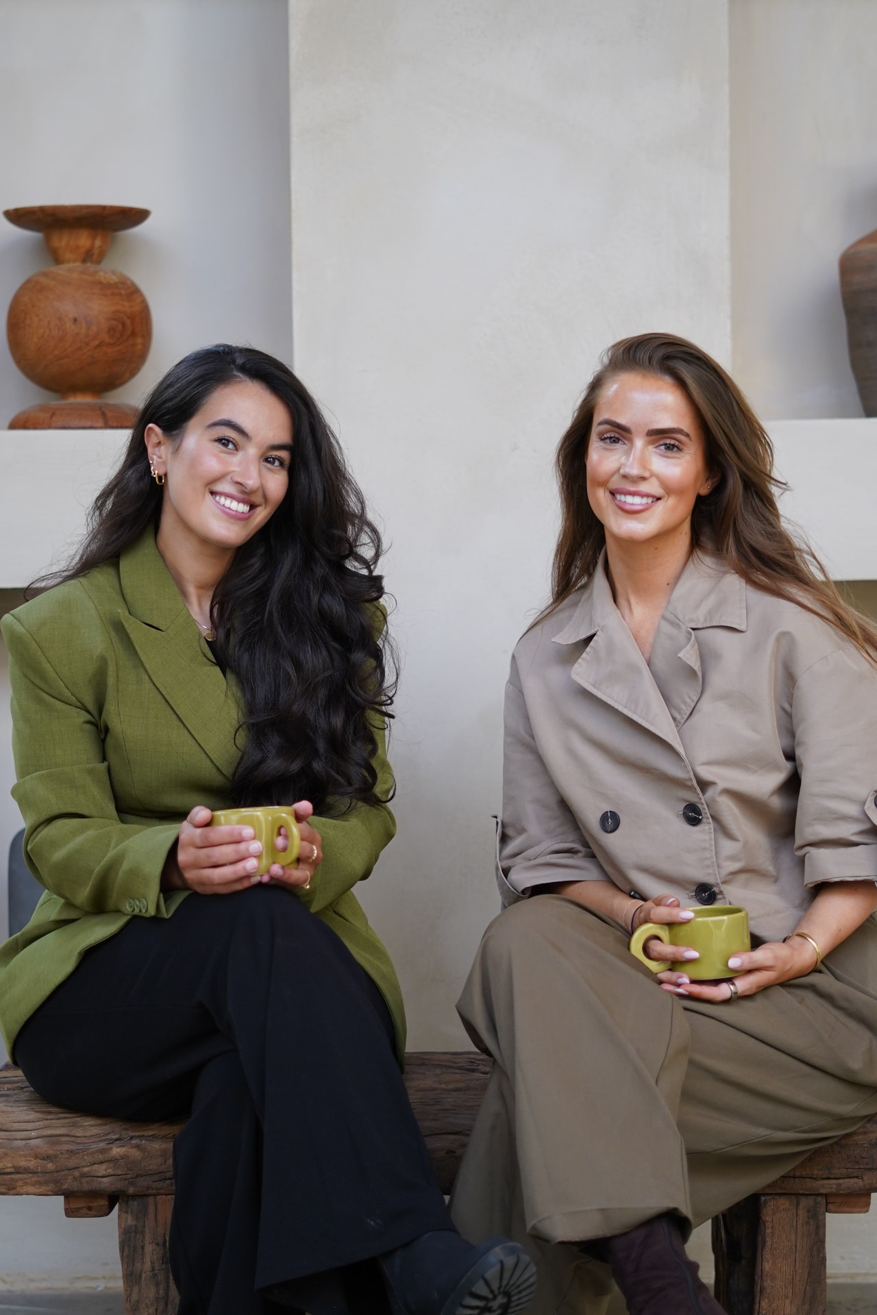 Britt Speijer en Yasmina Lotfi, de oprichters van Zorgmakers